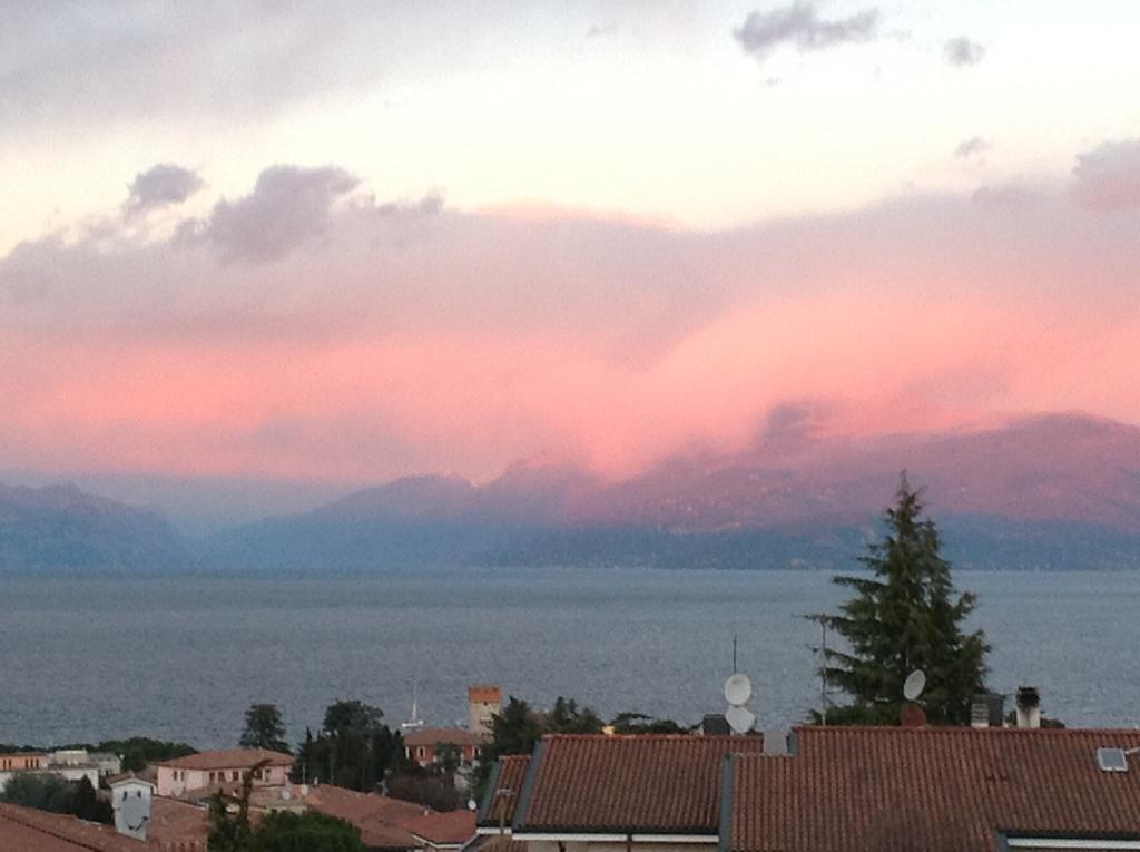 Panoramapartment Desenzano del Garda Kültér fotó
